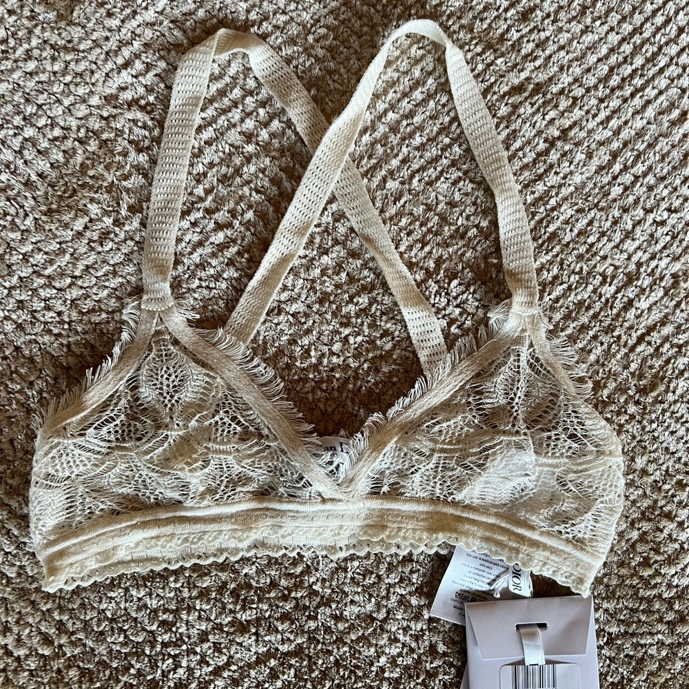 Christian Dior Lace Bralette - Picture 3 of 5